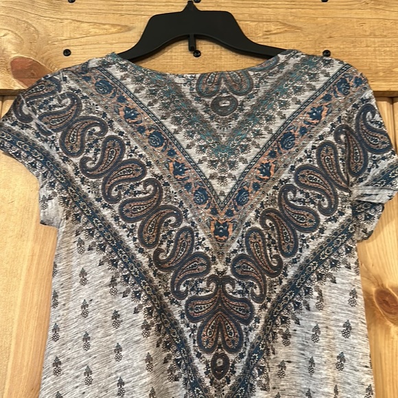 Altar’d state tunic - Picture 3 of 12